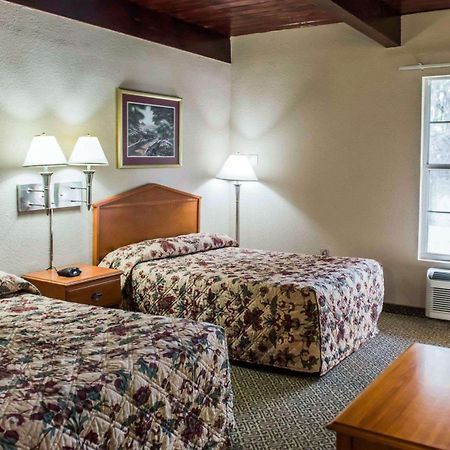 Econo Lodge Tallahassee Near Capital -University Екстериор снимка