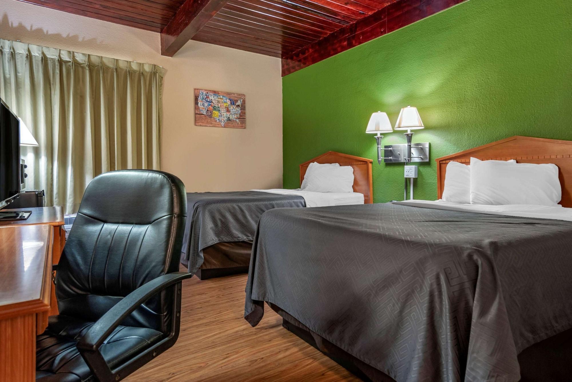 Econo Lodge Tallahassee Near Capital -University Екстериор снимка