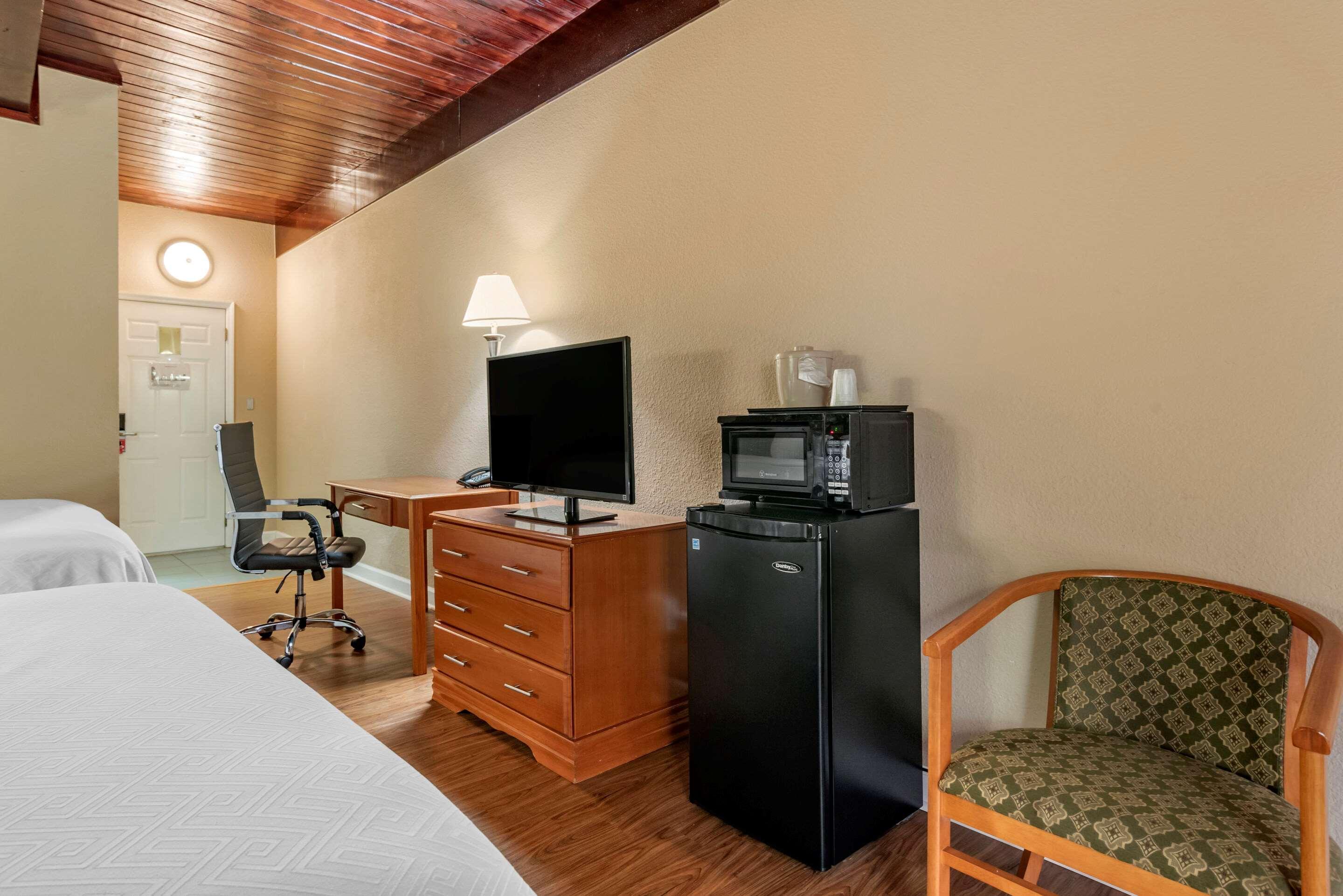 Econo Lodge Tallahassee Near Capital -University Екстериор снимка