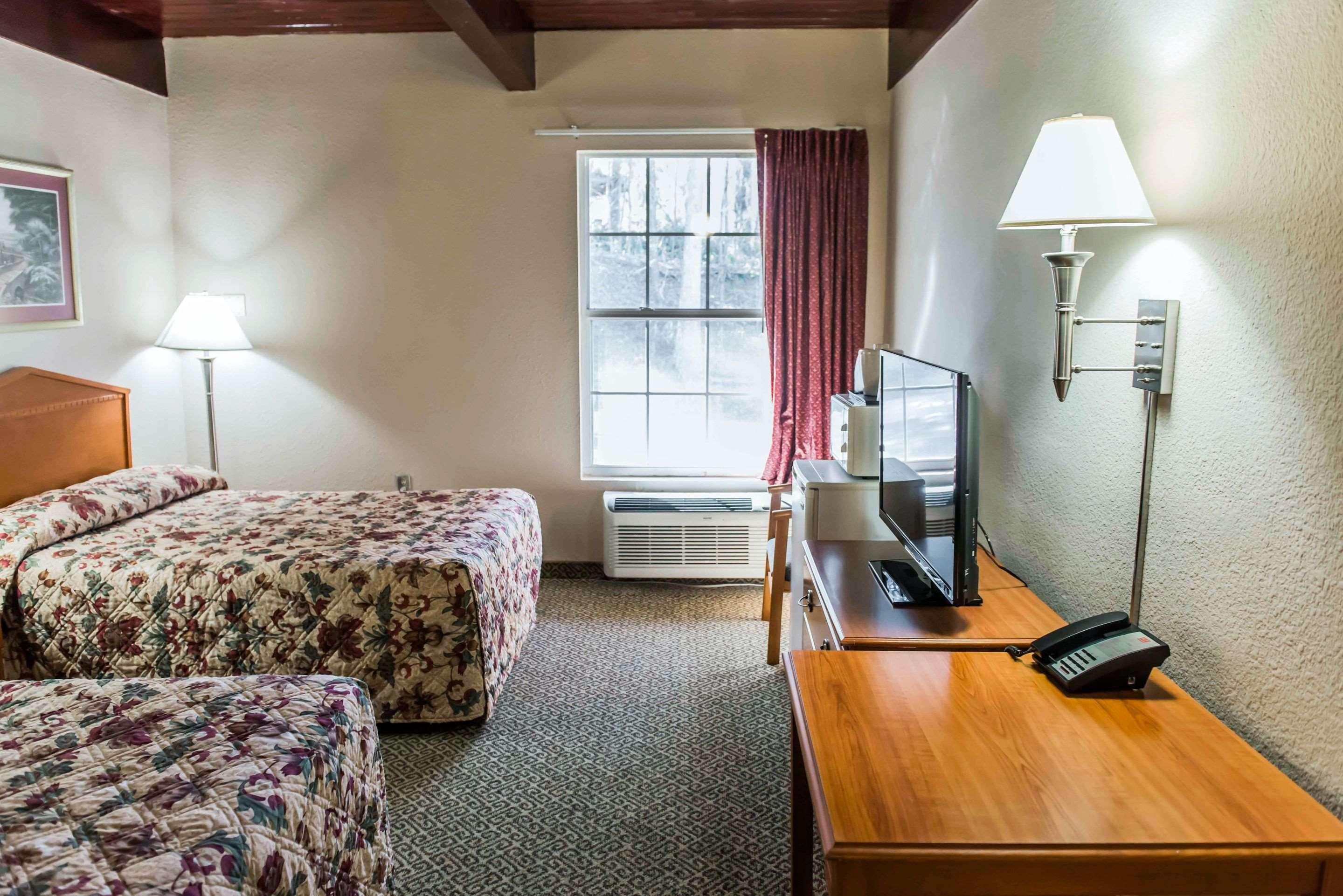 Econo Lodge Tallahassee Near Capital -University Екстериор снимка