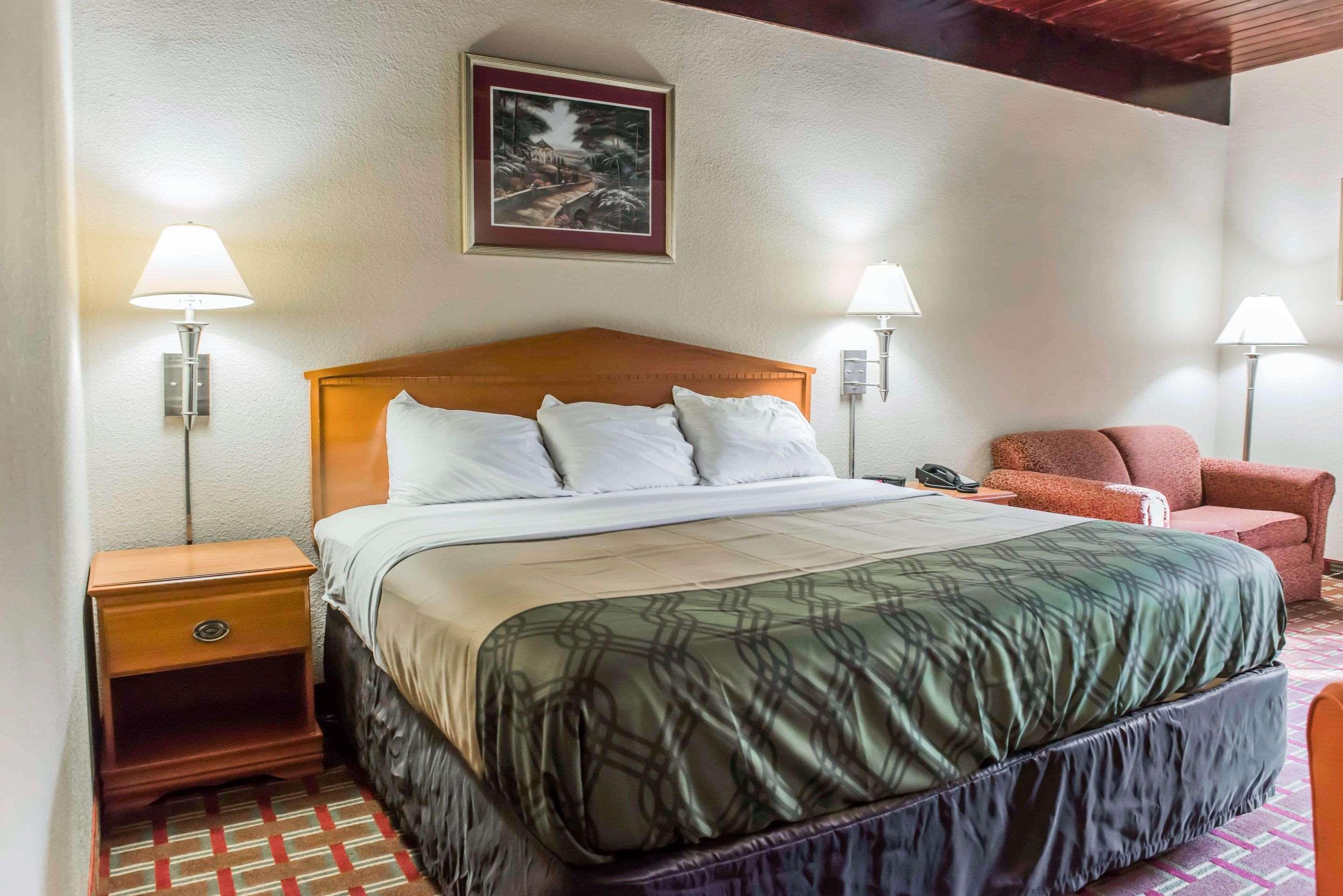 Econo Lodge Tallahassee Near Capital -University Екстериор снимка