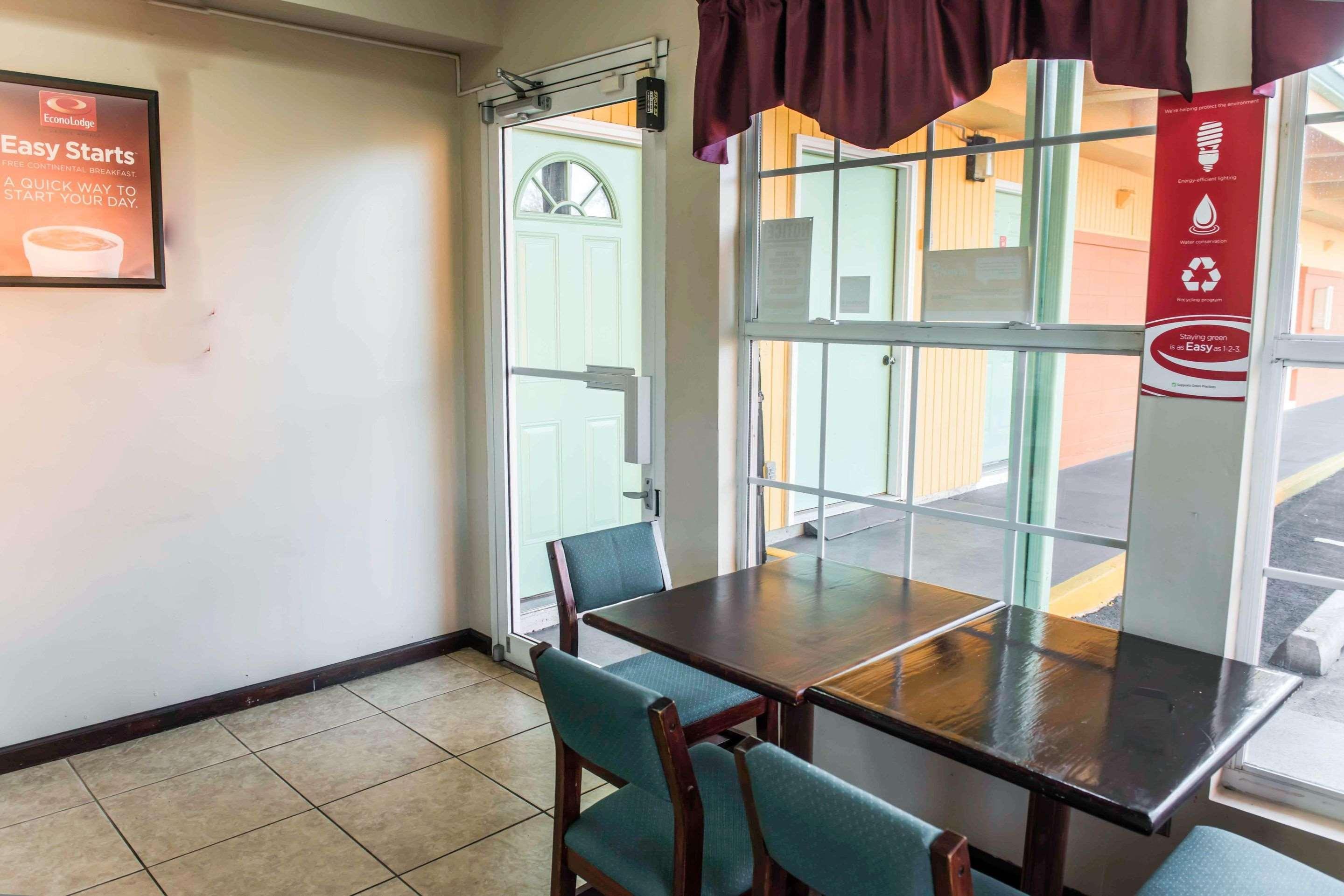 Econo Lodge Tallahassee Near Capital -University Екстериор снимка