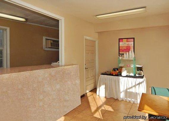 Econo Lodge Tallahassee Near Capital -University Интериор снимка